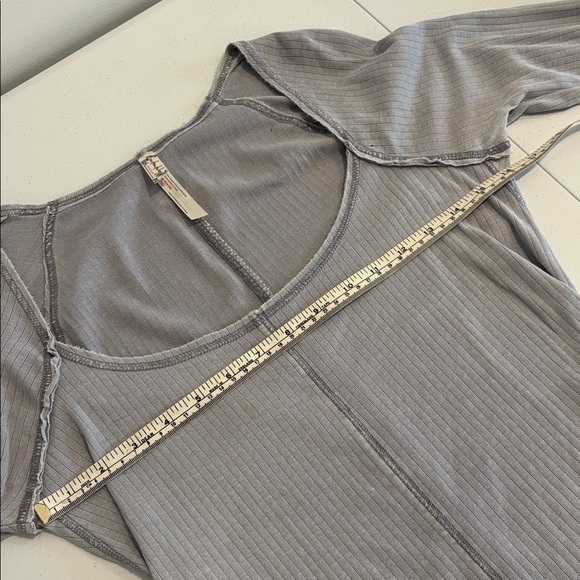 Free people Angie ribbed square neck shirt raw edges long sleeves grey sz medium - Picture 7 of 13